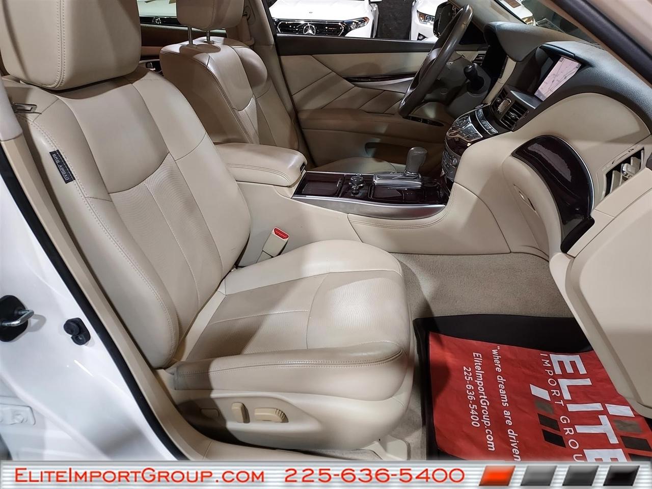 Infiniti Q70L 3.7 LUXE RWD 2019