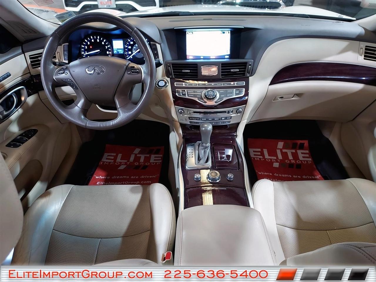 Infiniti Q70L 3.7 LUXE RWD 2019