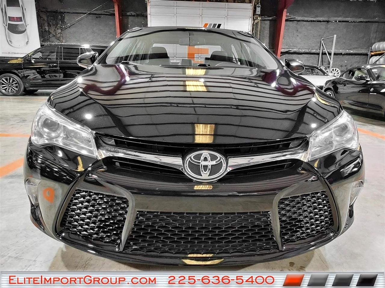 Toyota Camry 4dr Sdn I4 Auto SE w/Special Edition Pkg (Natl) 2016