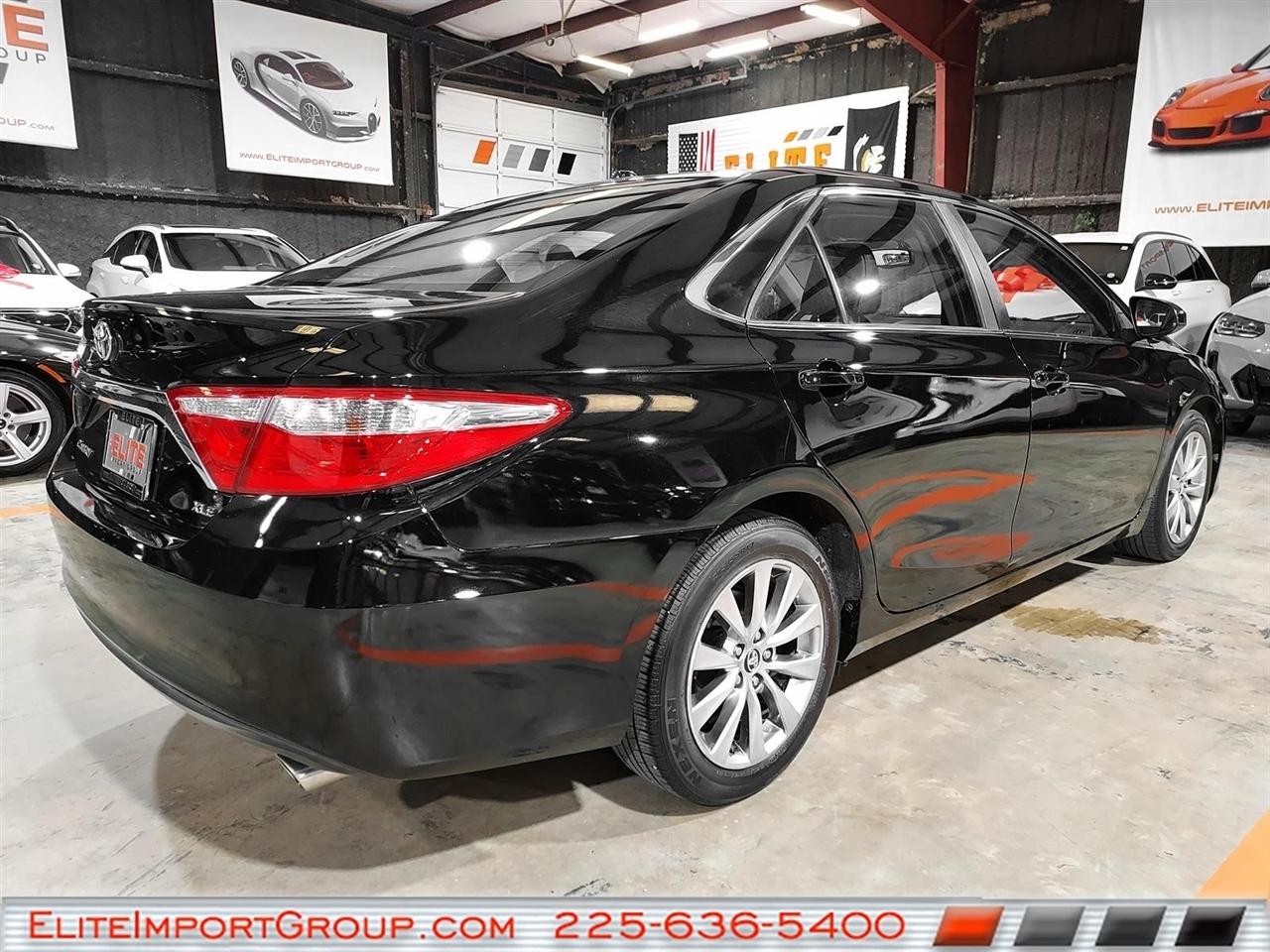 Toyota Camry 4dr Sdn I4 Auto SE w/Special Edition Pkg (Natl) 2016