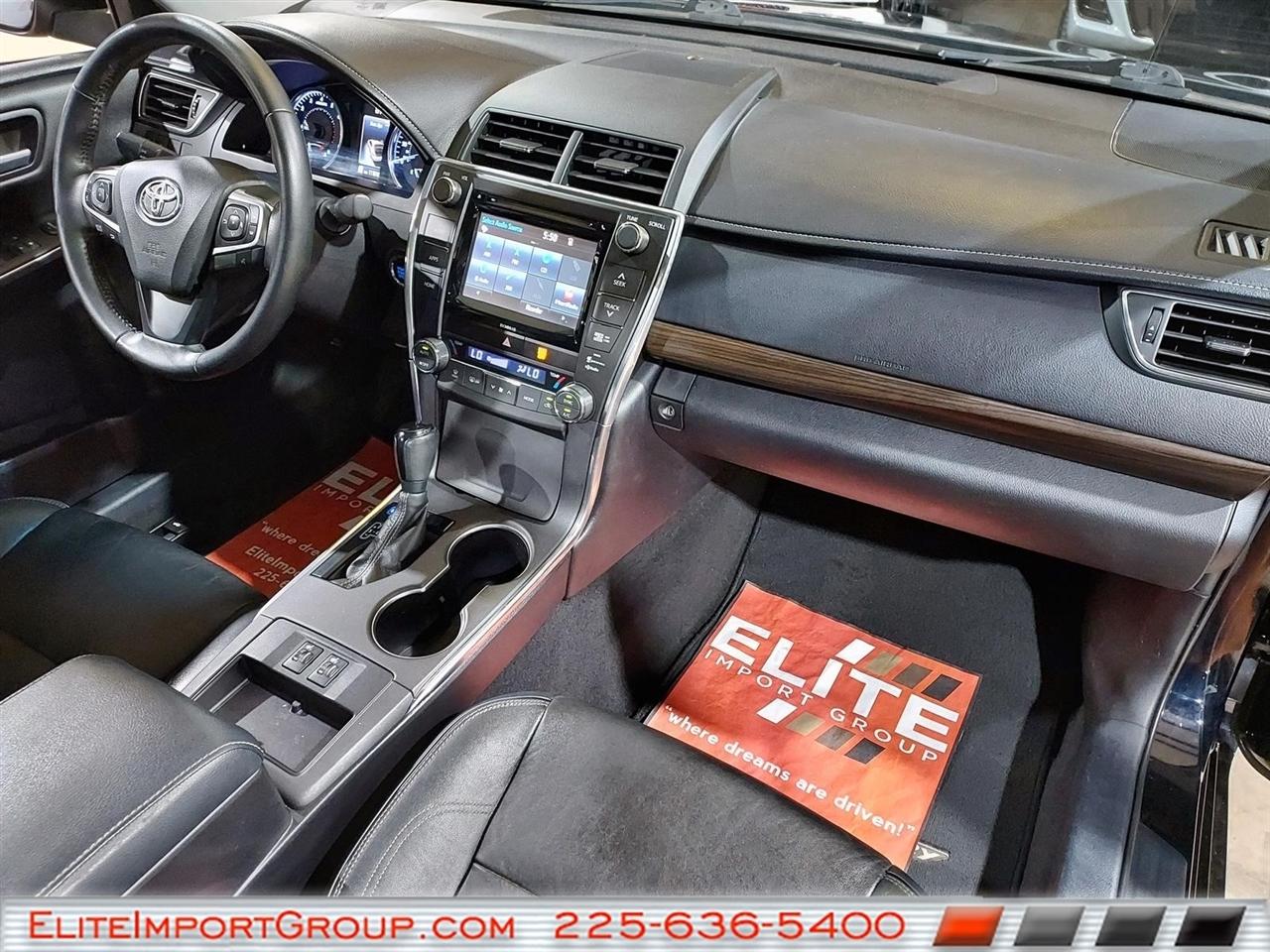Toyota Camry 4dr Sdn I4 Auto SE w/Special Edition Pkg (Natl) 2016