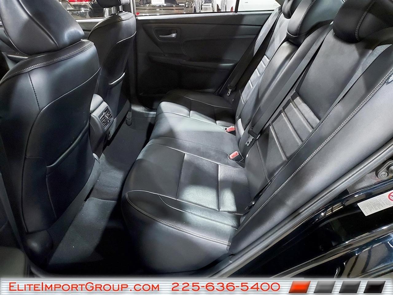 Toyota Camry 4dr Sdn I4 Auto SE w/Special Edition Pkg (Natl) 2016