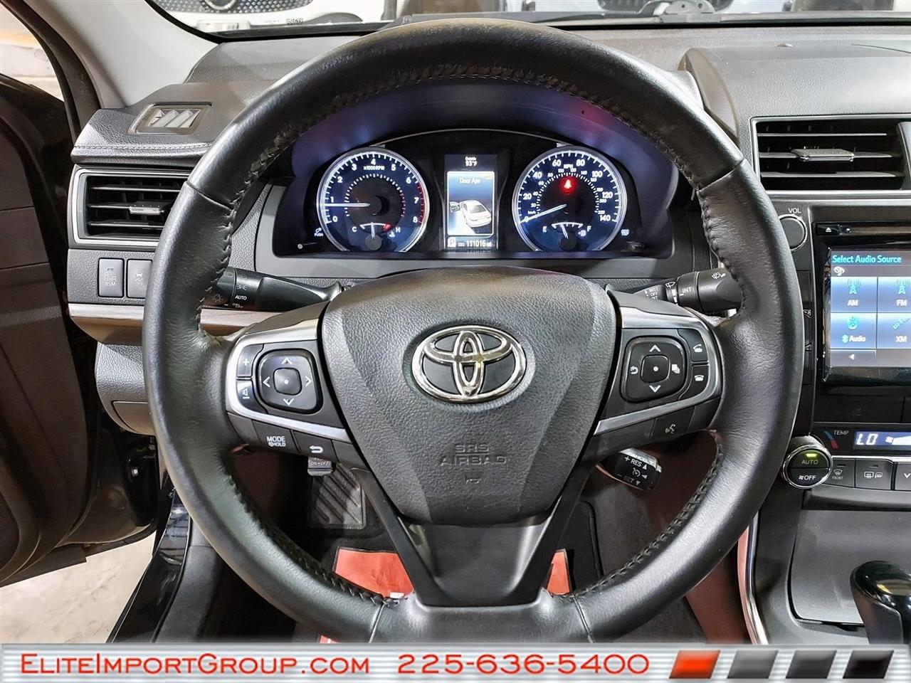 Toyota Camry 4dr Sdn I4 Auto SE w/Special Edition Pkg (Natl) 2016
