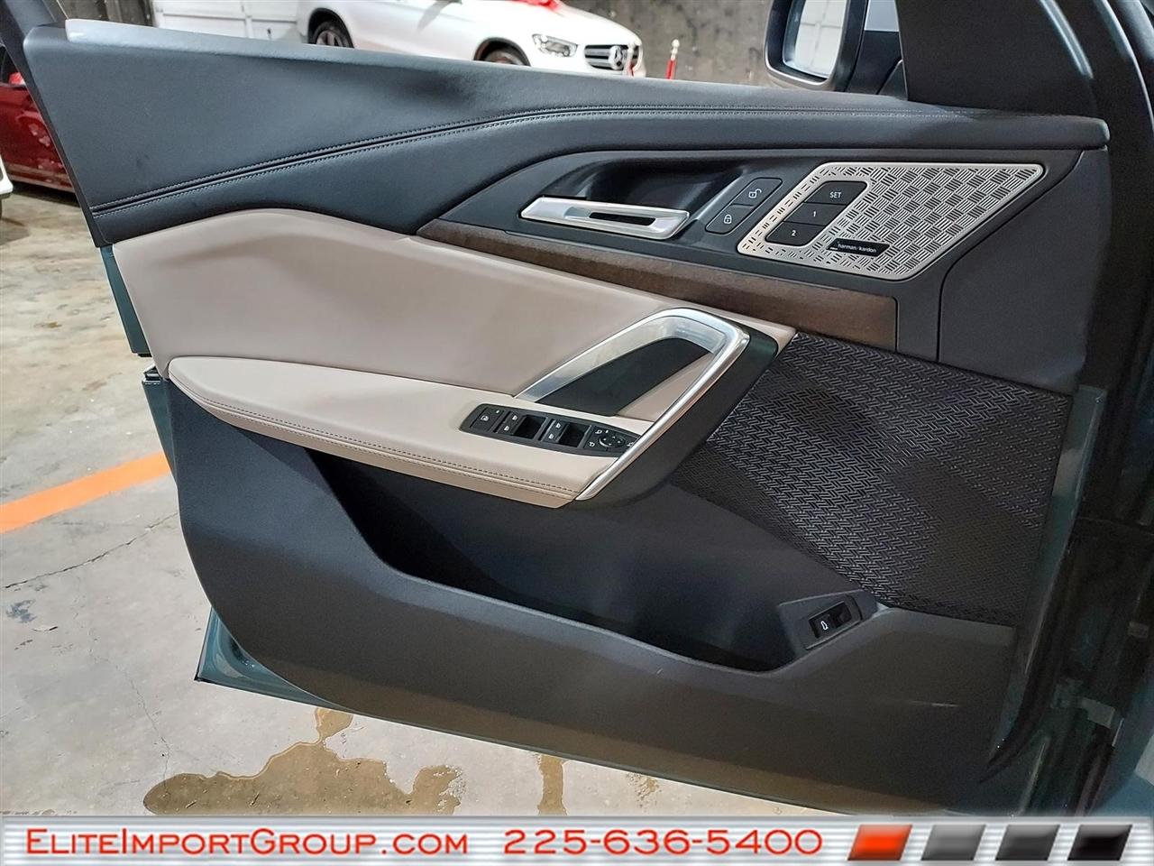 BMW X1 xDrive28i Sports Activity Vehicle 2023