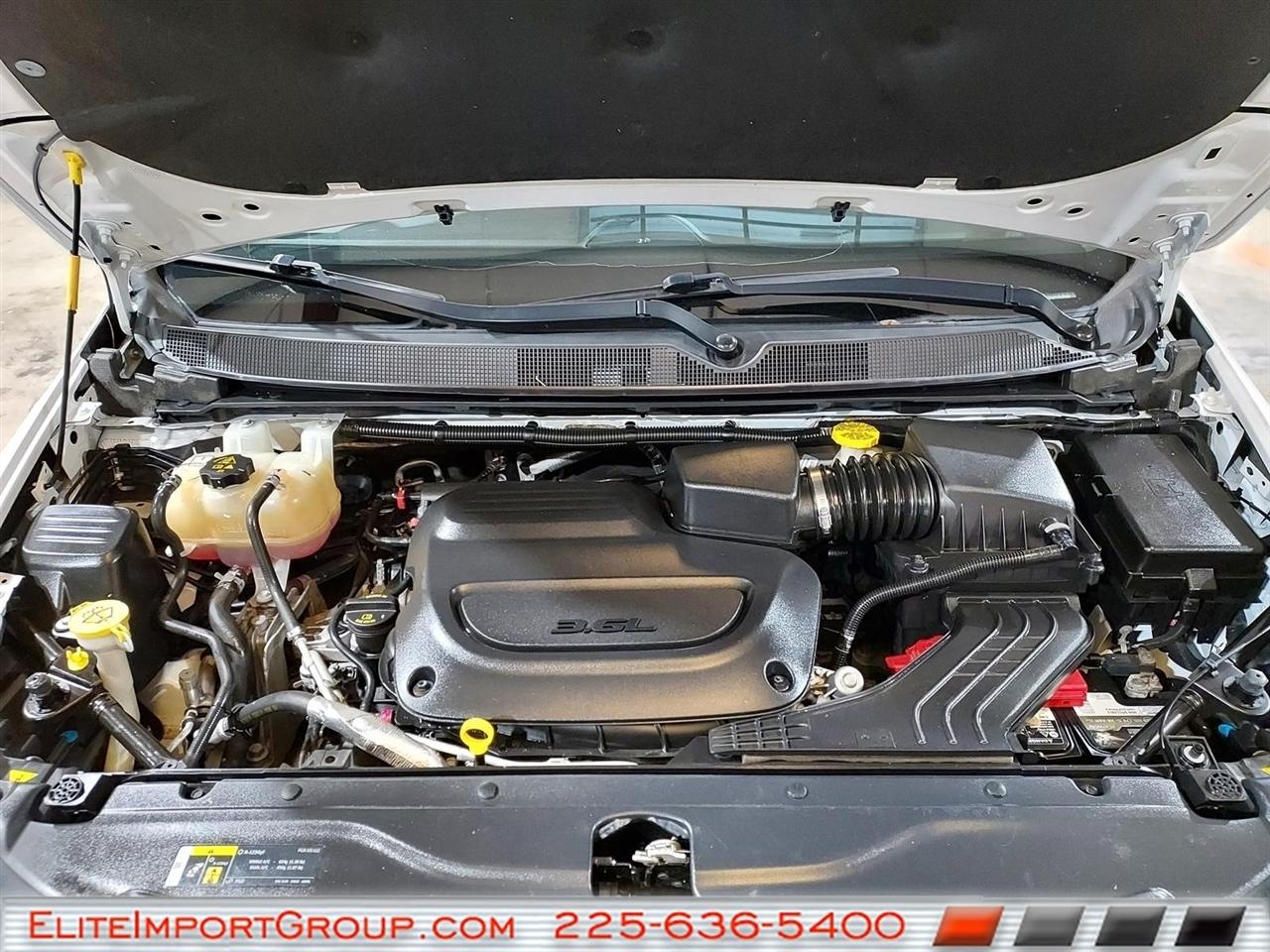 Chrysler Pacifica Limited FWD 2019