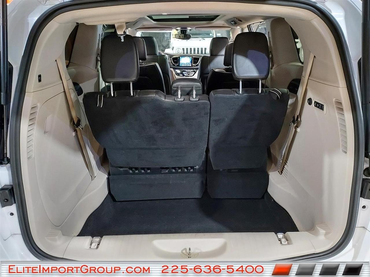 Chrysler Pacifica Limited FWD 2019
