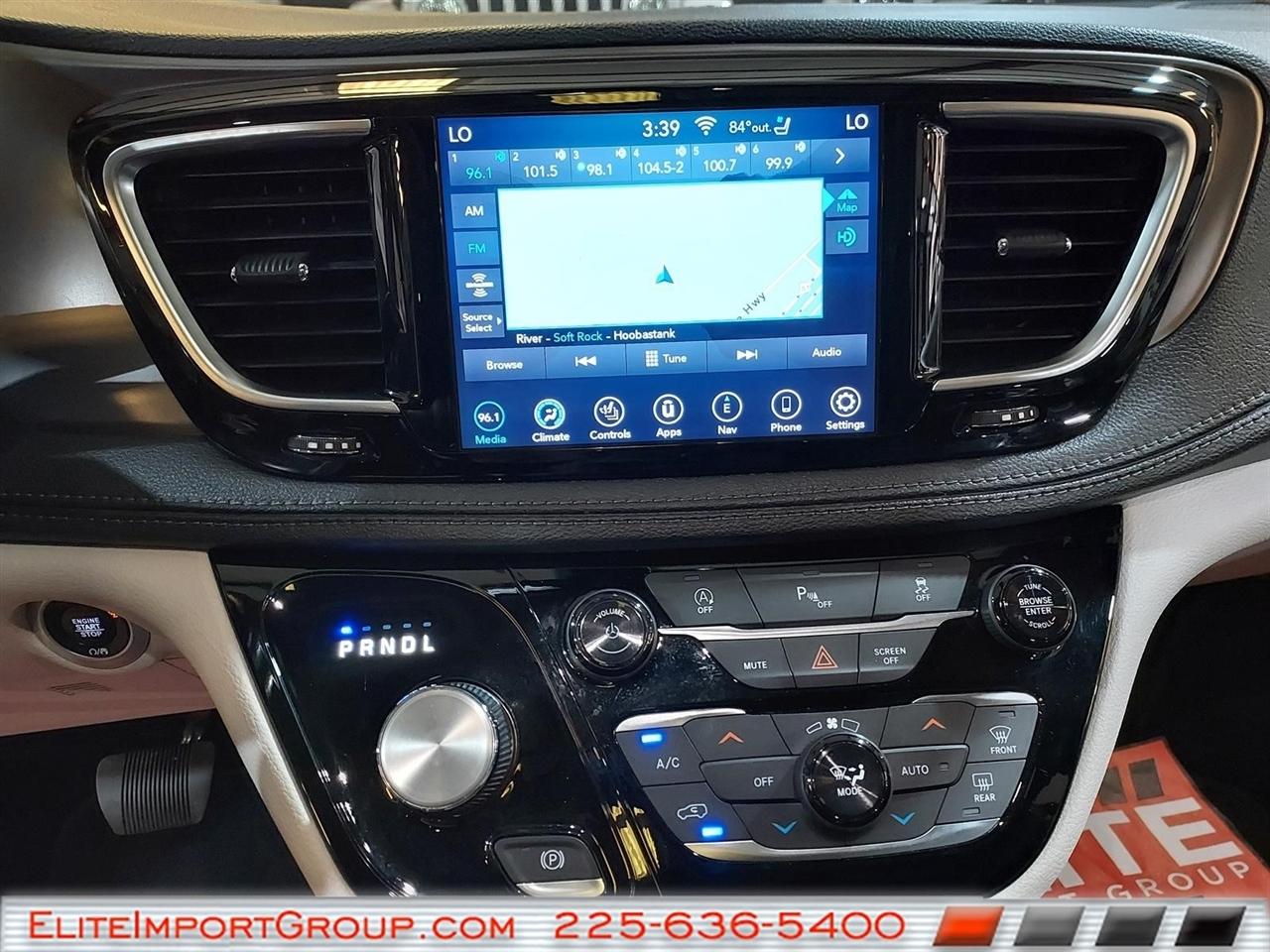 Chrysler Pacifica Limited FWD 2019