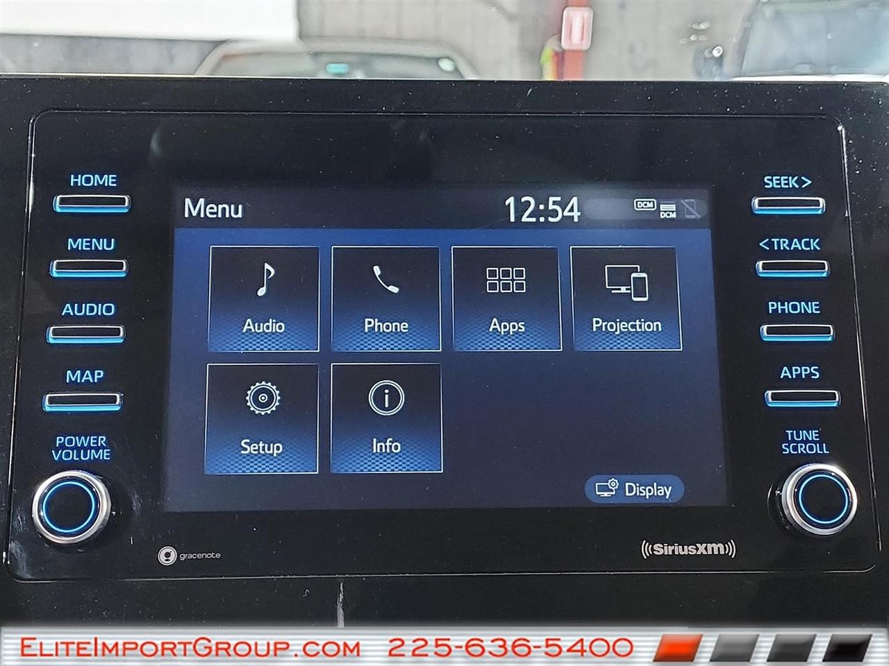 Toyota Camry SE Auto (Natl) 2022