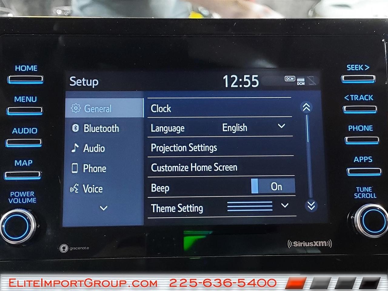 Toyota Camry SE Auto (Natl) 2022