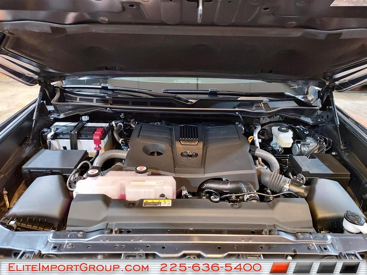Toyota Tundra 2WD Limited CrewMax 5.5' Bed (Natl) 2026