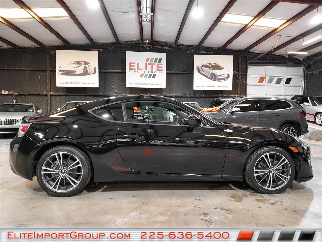 Scion FR-S 2dr Cpe Man (Natl) 2013