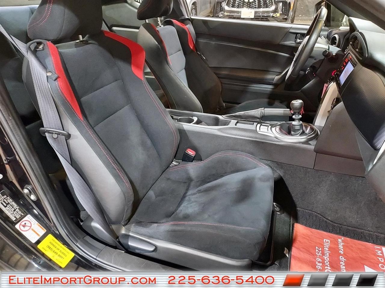 Scion FR-S 2dr Cpe Man (Natl) 2013