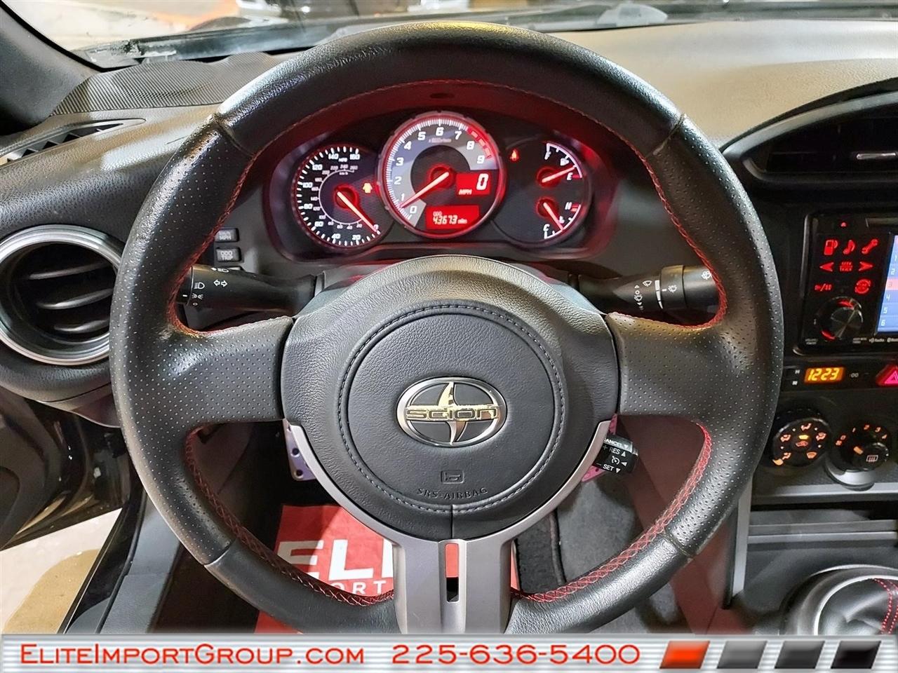 Scion FR-S 2dr Cpe Man (Natl) 2013