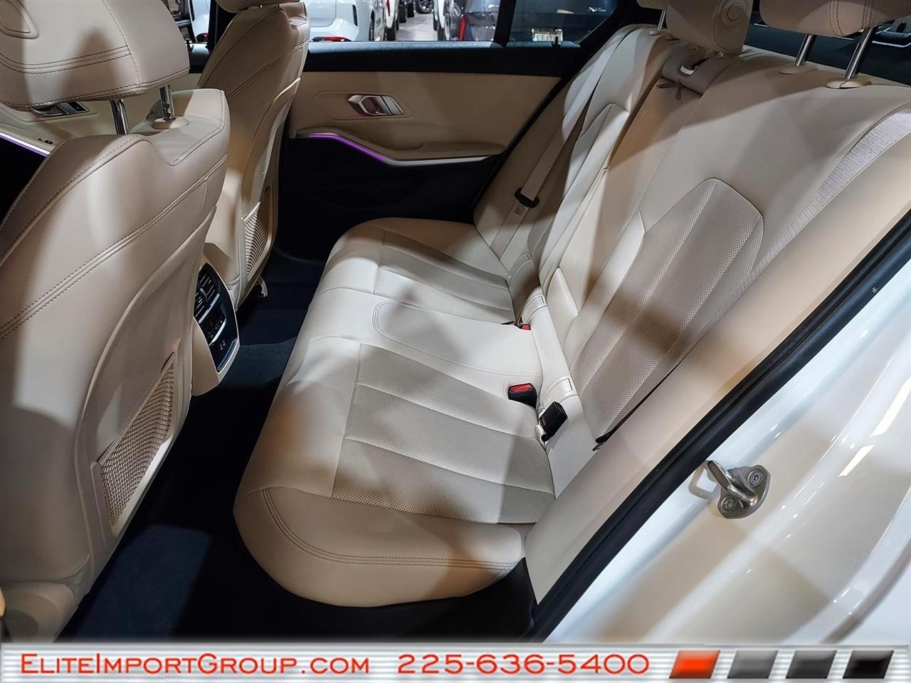 BMW 330i photo 17