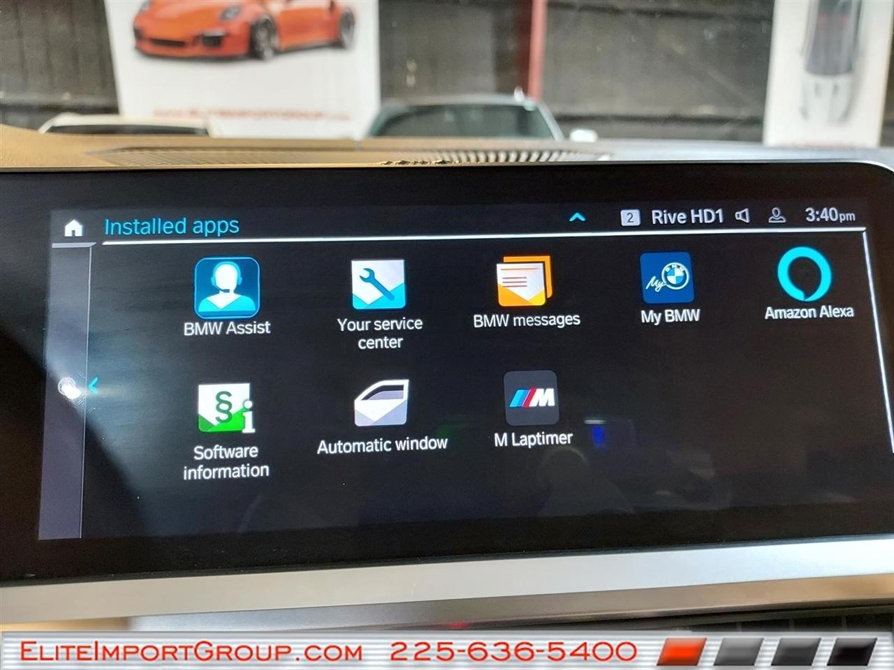 BMW 330i photo 35
