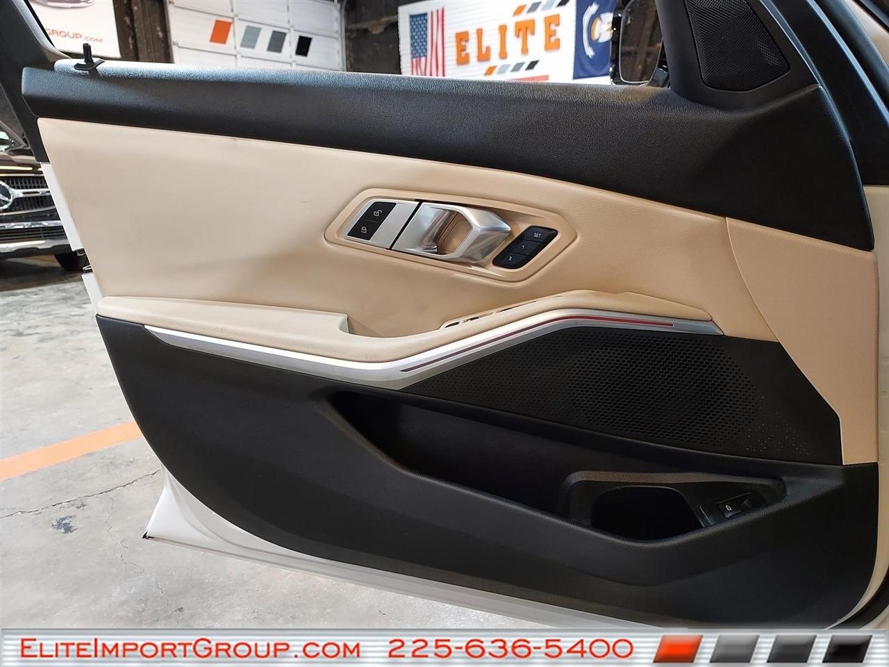 BMW 330i photo 38