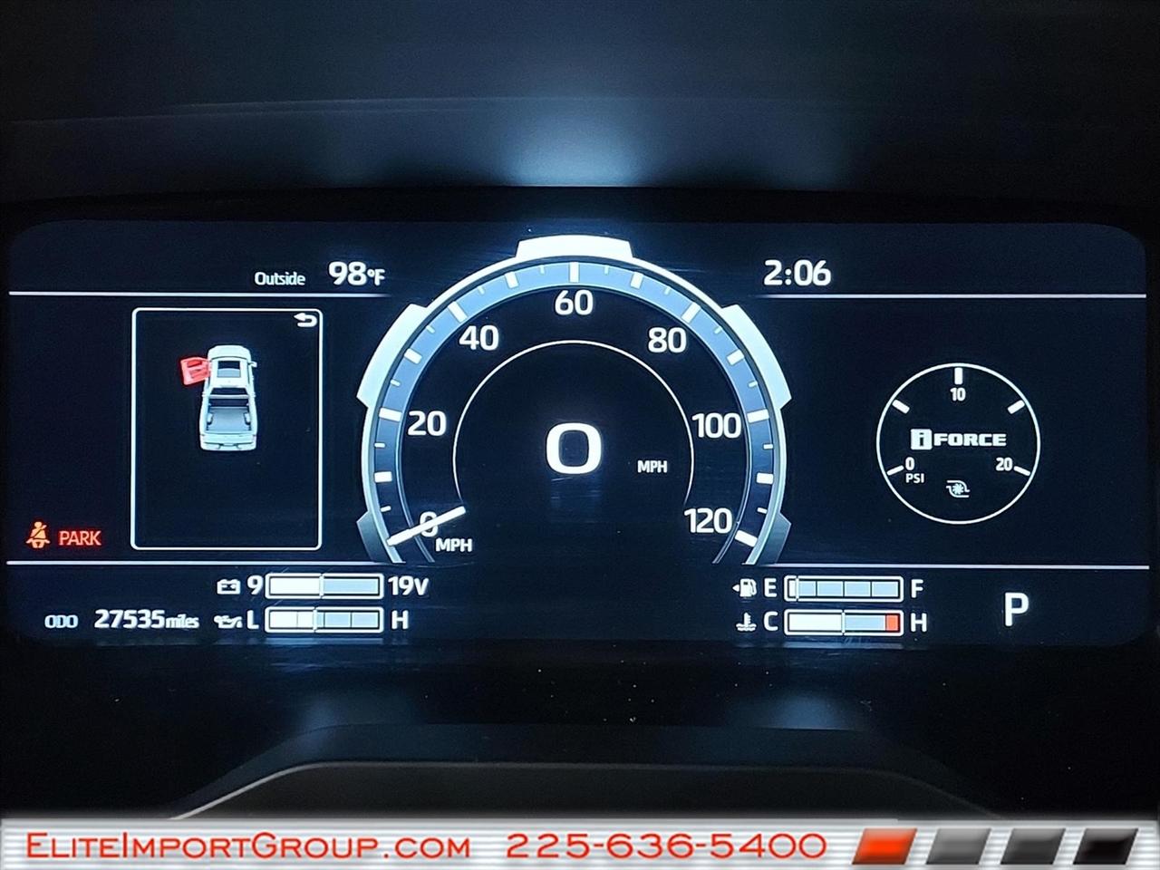 Toyota Tundra 4WD Platinum CrewMax 5.5' Bed (Natl) 2025