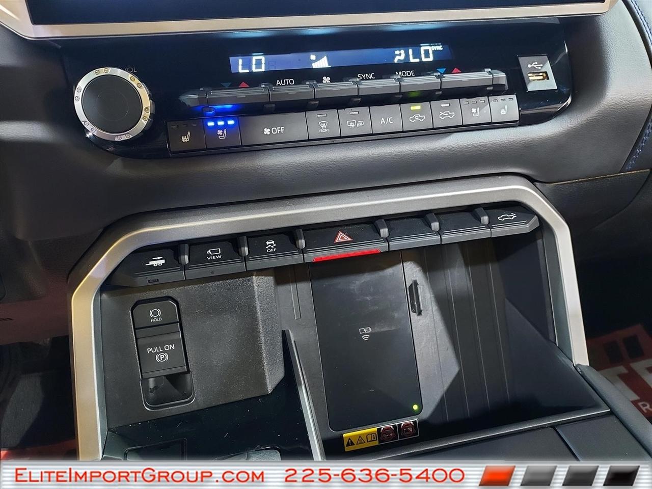 Toyota Tundra 4WD Platinum CrewMax 5.5' Bed (Natl) 2025