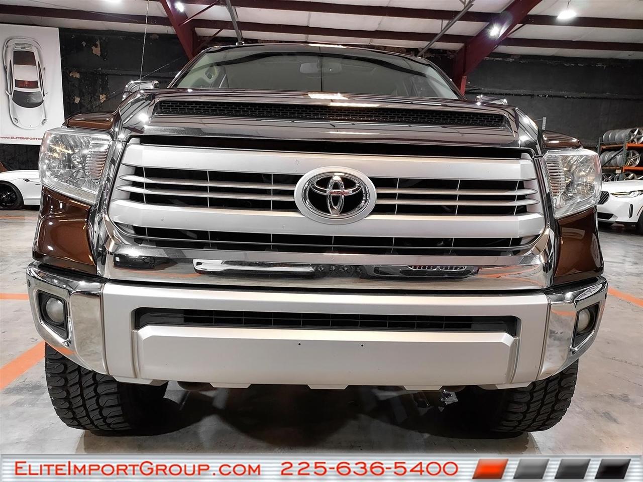 Toyota Tundra 4WD Truck CrewMax 5.7L FFV V8 6-Spd AT Platinum (Natl) 2014
