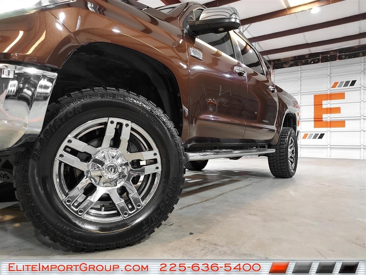 Toyota Tundra 4WD Truck CrewMax 5.7L FFV V8 6-Spd AT Platinum (Natl) 2014