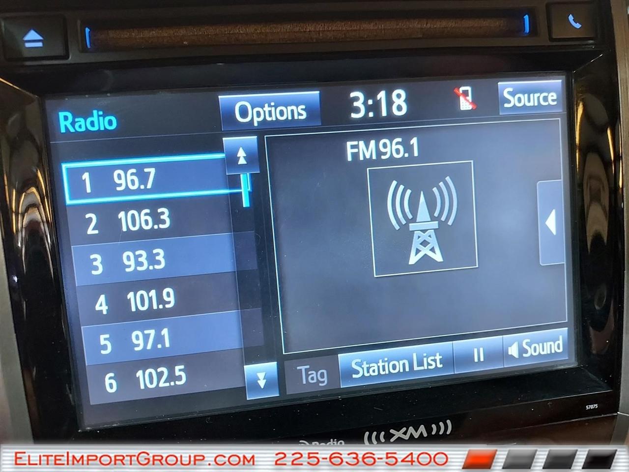 Toyota Tundra 4WD Truck CrewMax 5.7L FFV V8 6-Spd AT Platinum (Natl) 2014