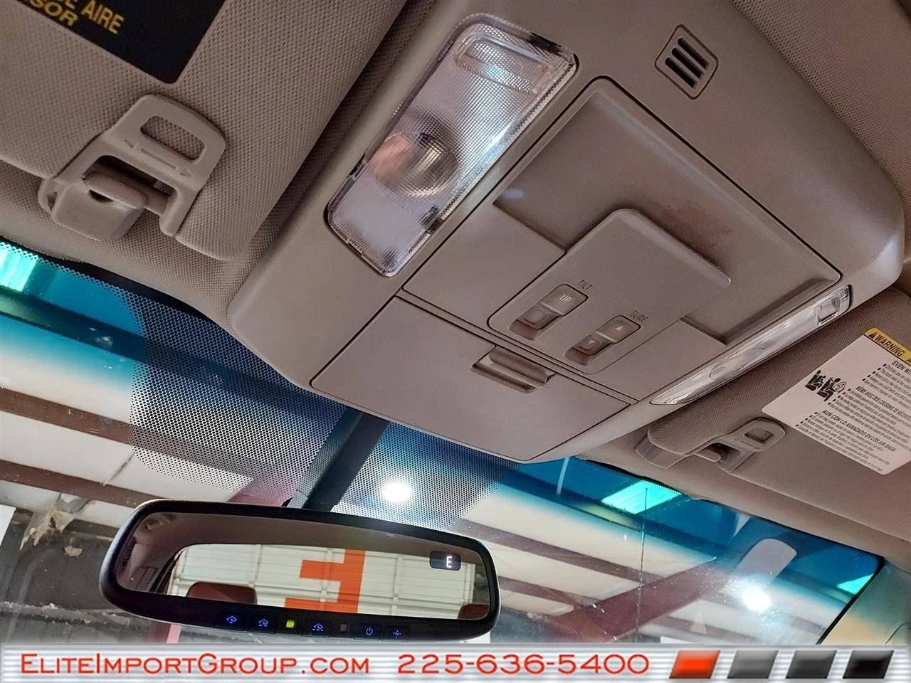 Toyota Tundra 4WD Truck CrewMax 5.7L FFV V8 6-Spd AT Platinum (Natl) 2014