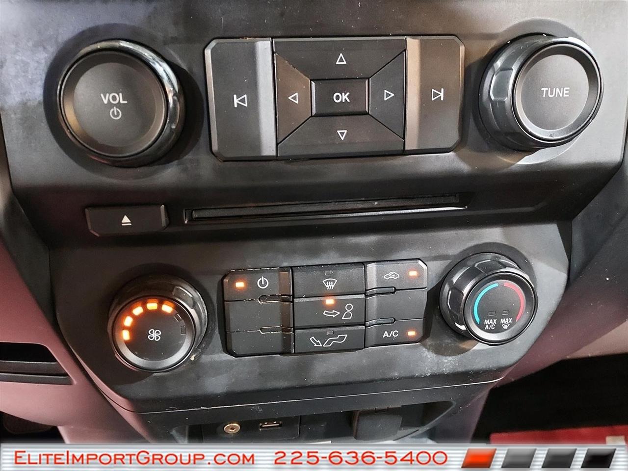 Ford F-150 2WD SuperCab 145" Lariat 2015