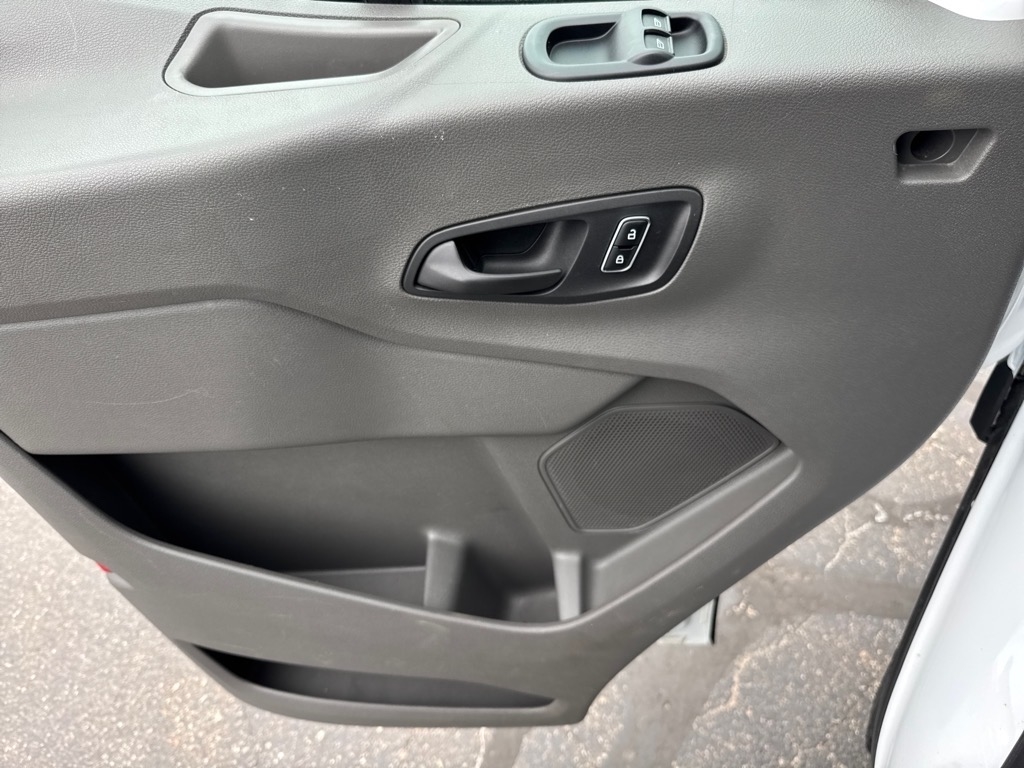 Ford Transit Cargo Van T-250 130" Low Rf 9070 GVWR RWD 2023 Ford Transit Cargo Van T-250 130" Low Rf 9070 GVWR RWD 2023