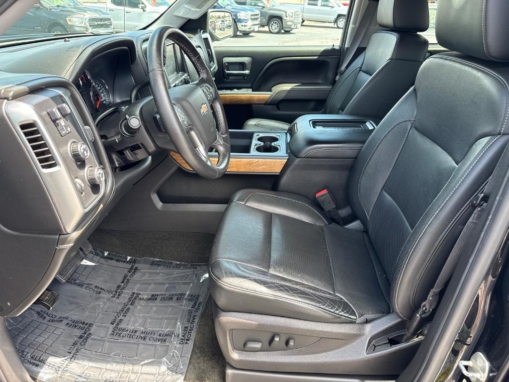 Chevrolet Silverado 1500 4WD Crew Cab 143.5" LTZ w/1LZ 2017