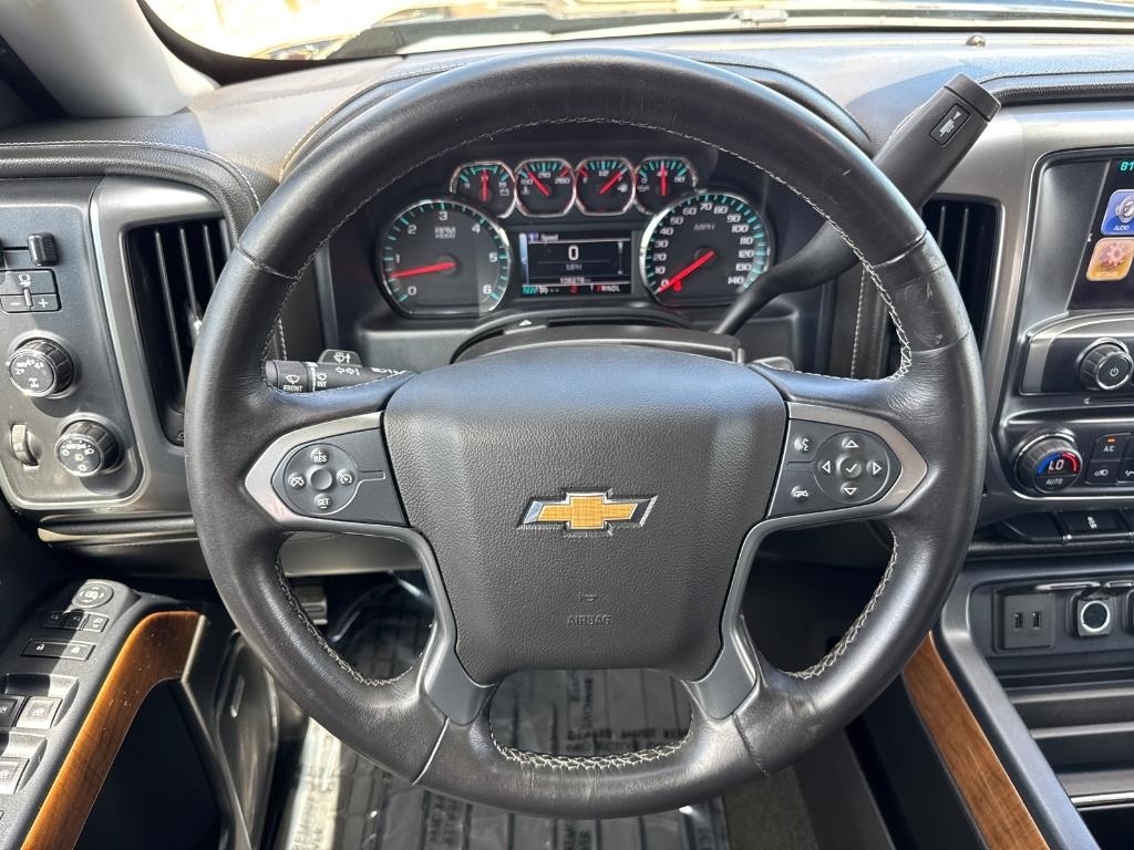 Chevrolet Silverado 1500 4WD Crew Cab 143.5" LTZ w/1LZ 2017