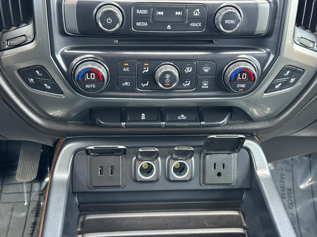 Chevrolet Silverado 1500 4WD Crew Cab 143.5" LTZ w/1LZ 2017