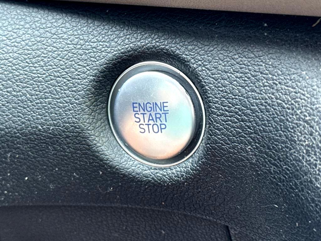 Hyundai Santa Fe SEL AWD 2023