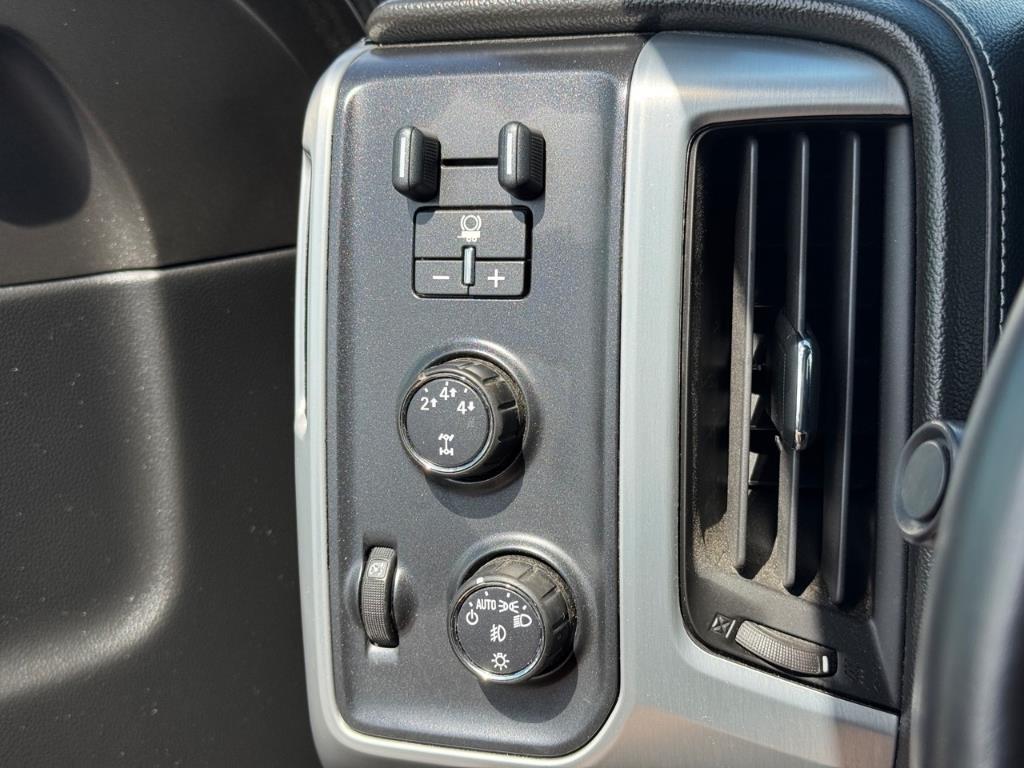 GMC Sierra 2500HD 4WD Crew Cab 153.7" SLT 2015