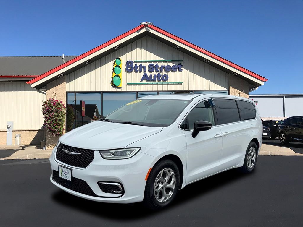 2024 Chrysler Pacifica Limited FWD