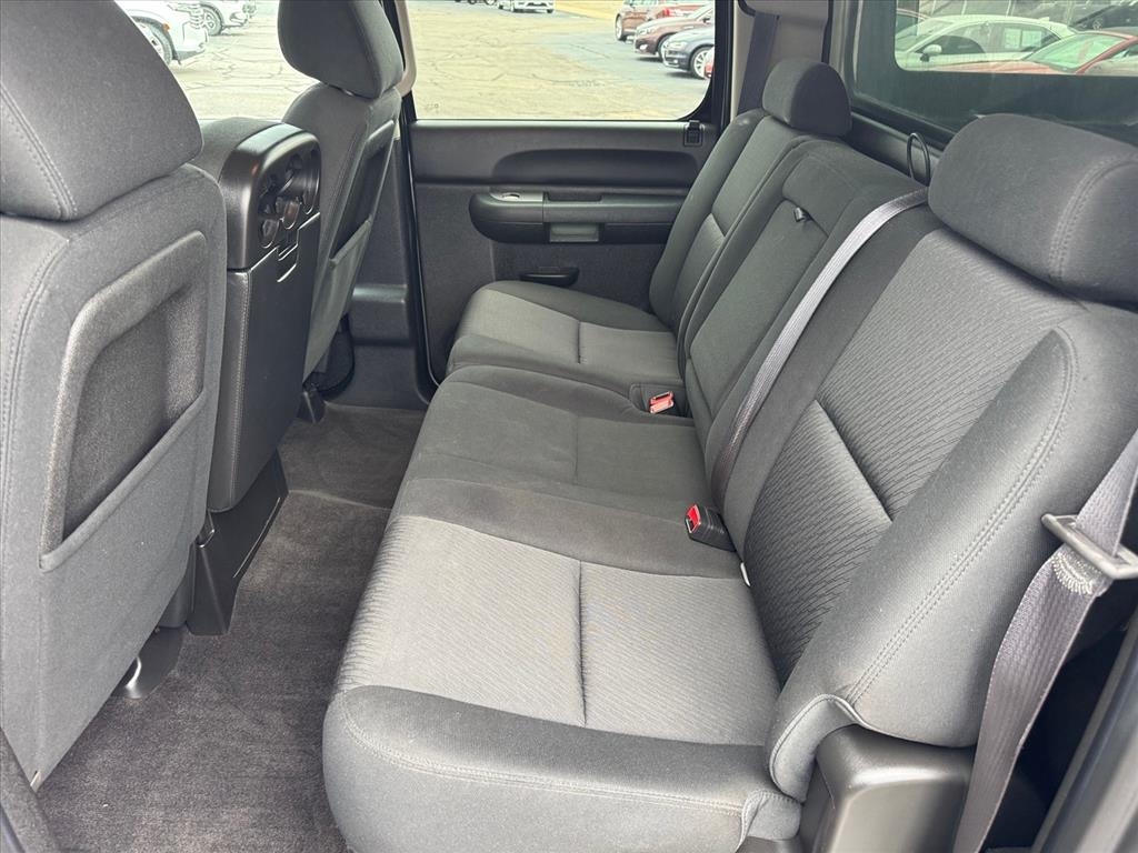 Chevrolet Silverado 1500 4WD Crew Cab 143.5" LT 2013 Chevrolet Silverado 1500 4WD Crew Cab 143.5" LT 2013