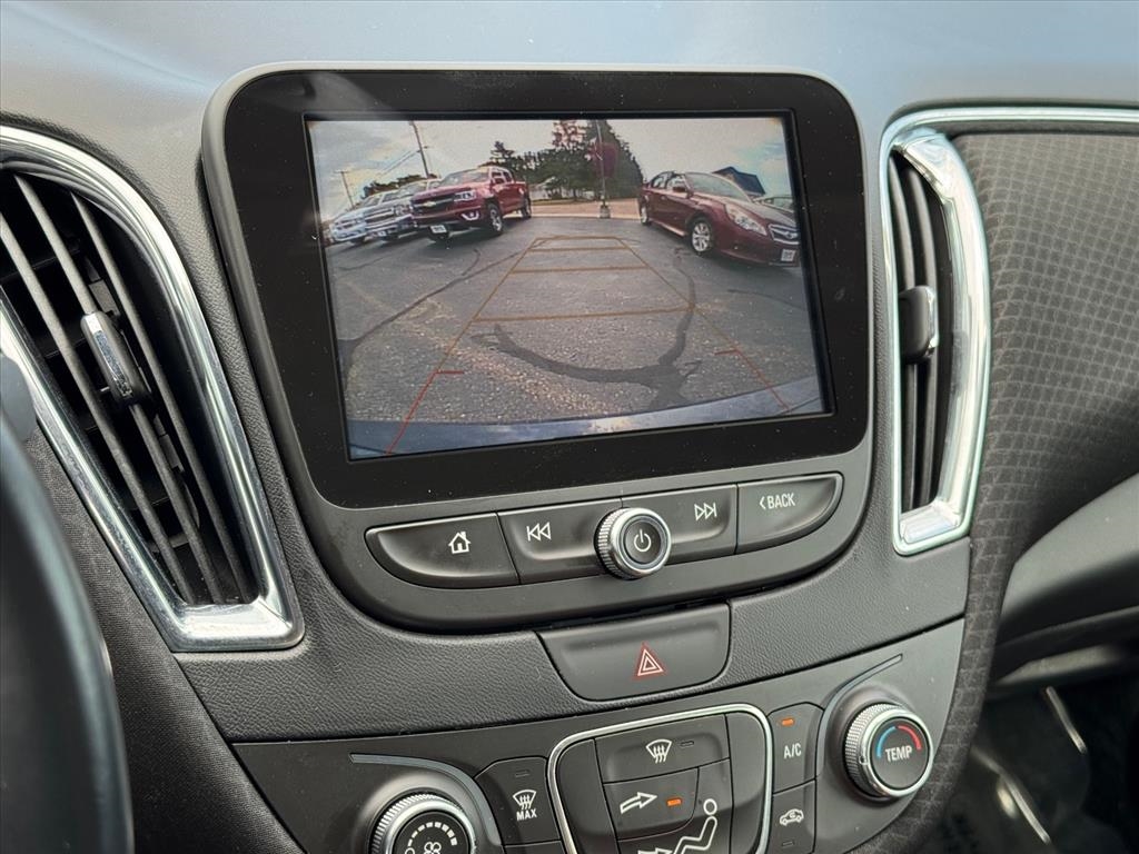 Chevrolet Malibu 4dr Sdn LT w/1LT 2018 Chevrolet Malibu 4dr Sdn LT w/1LT 2018