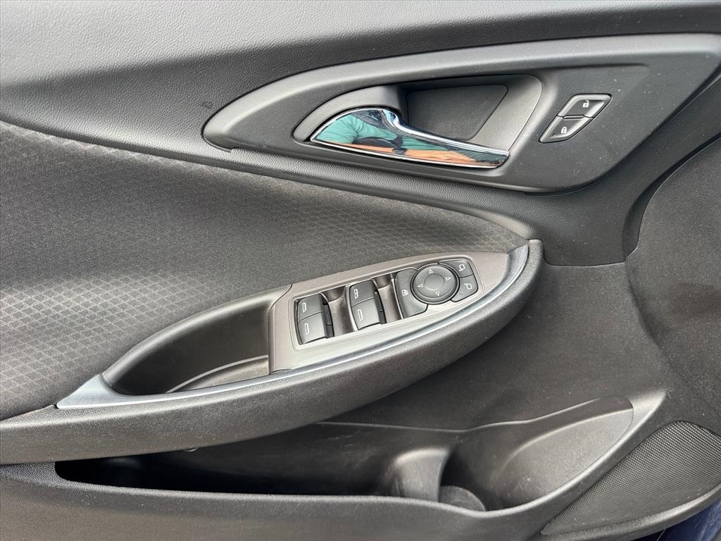 Chevrolet Malibu 4dr Sdn LT w/1LT 2018 Chevrolet Malibu 4dr Sdn LT w/1LT 2018