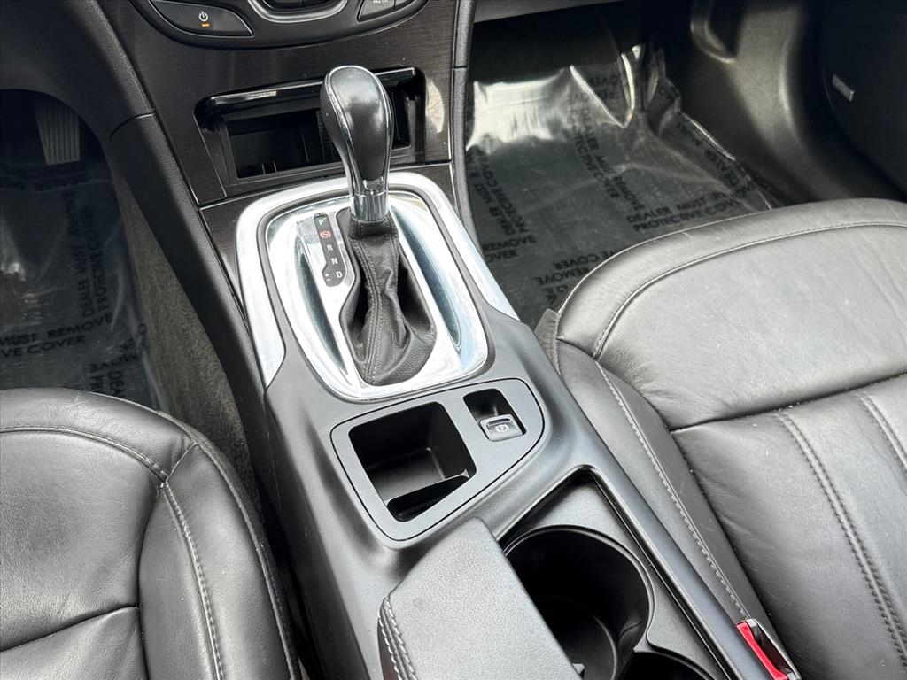 Buick Regal 4dr Sdn Premium II AWD 2016 Buick Regal 4dr Sdn Premium II AWD 2016