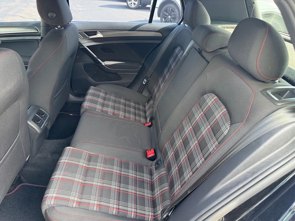 Volkswagen Golf GTI 2.0T Autobahn DSG 2018 Volkswagen Golf GTI 2.0T Autobahn DSG 2018