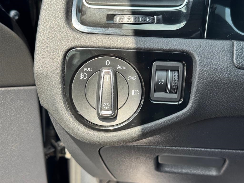 Volkswagen Golf GTI 2.0T Autobahn DSG 2018 Volkswagen Golf GTI 2.0T Autobahn DSG 2018