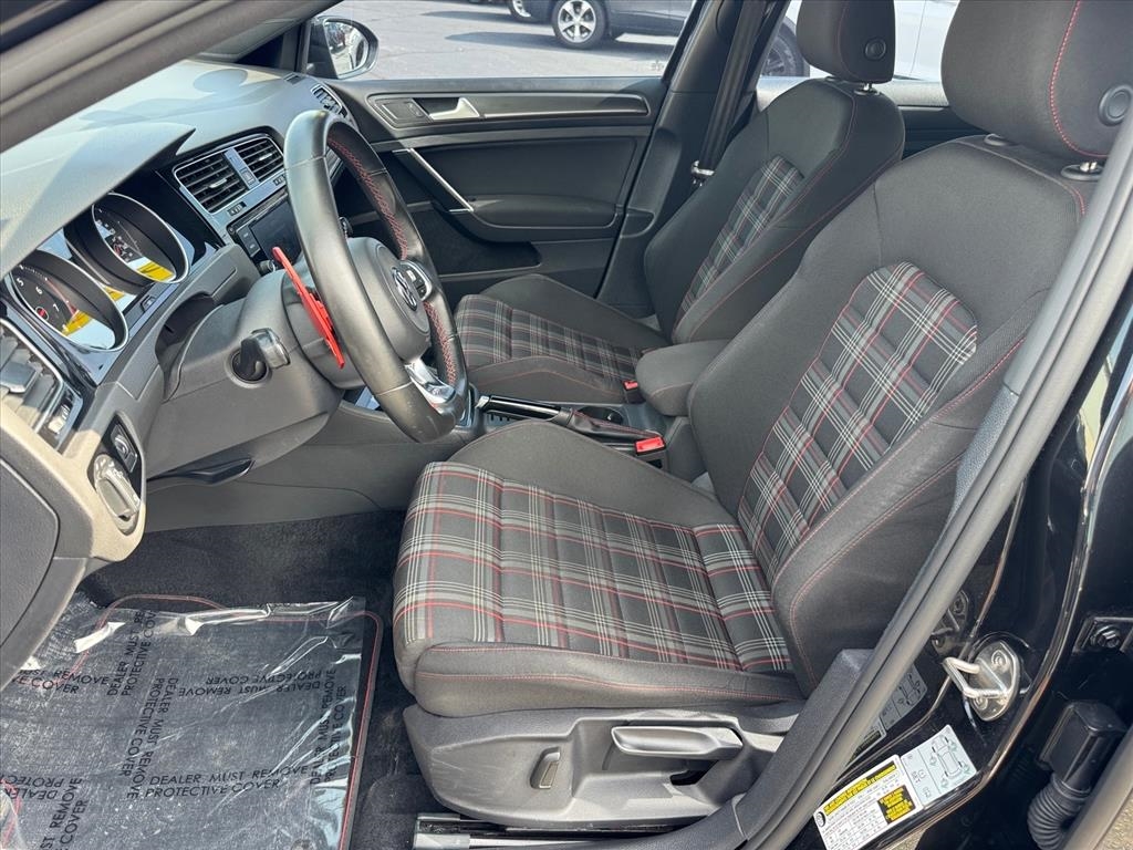 Volkswagen Golf GTI 2.0T Autobahn DSG 2018 Volkswagen Golf GTI 2.0T Autobahn DSG 2018