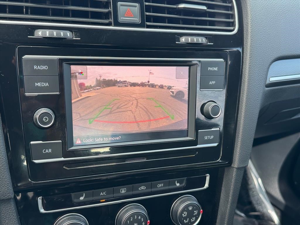 Volkswagen Golf GTI 2.0T Autobahn DSG 2018 Volkswagen Golf GTI 2.0T Autobahn DSG 2018