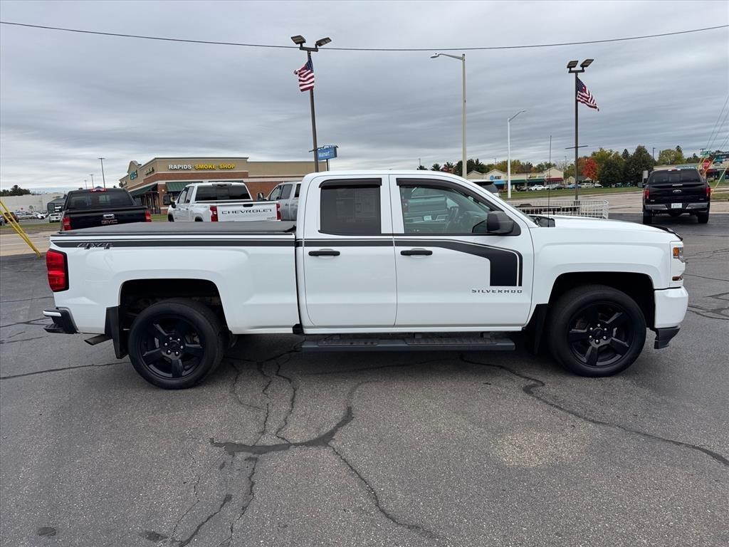Chevrolet Silverado 1500 4WD Double Cab 143.5" Custom 2018