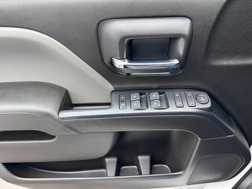 Chevrolet Silverado 1500 4WD Double Cab 143.5" Custom 2018