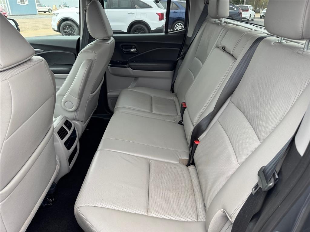 Honda Ridgeline RTL 4x4 Crew Cab 5.3' Bed 2017