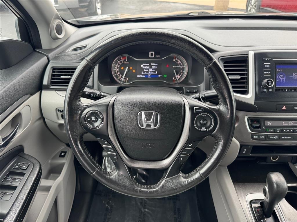 Honda Ridgeline RTL 4x4 Crew Cab 5.3' Bed 2017