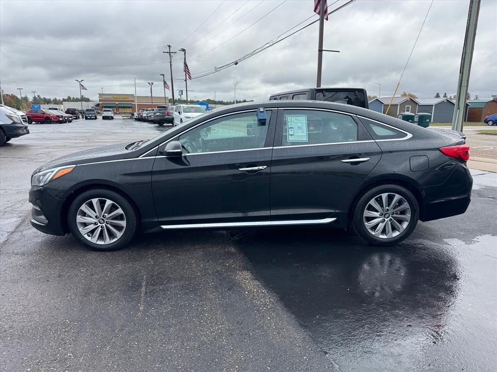Hyundai Sonata Sport 2.4L 2017 Hyundai Sonata Sport 2.4L 2017