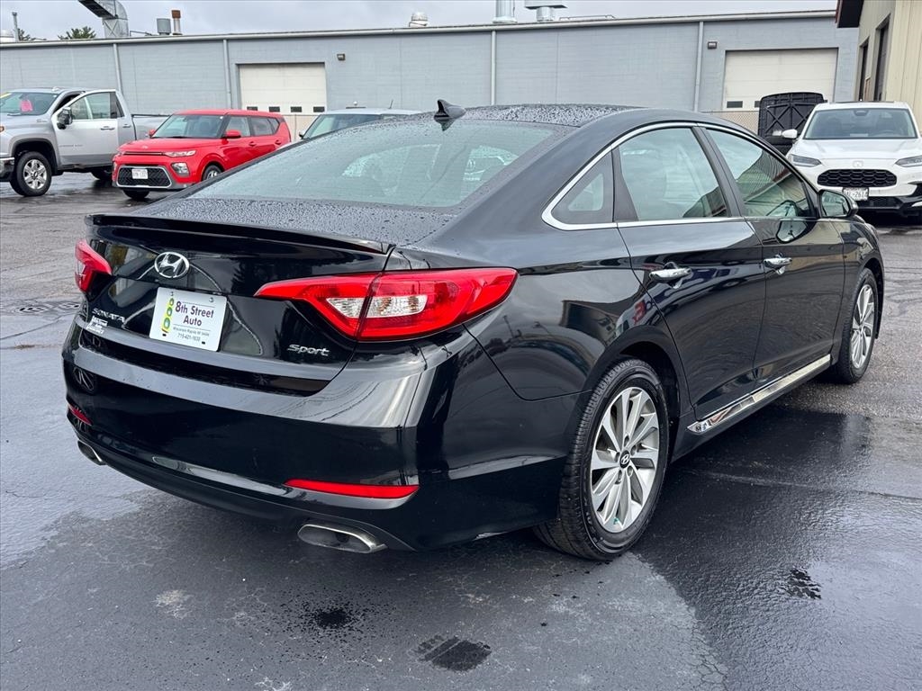 Hyundai Sonata Sport 2.4L 2017 Hyundai Sonata Sport 2.4L 2017