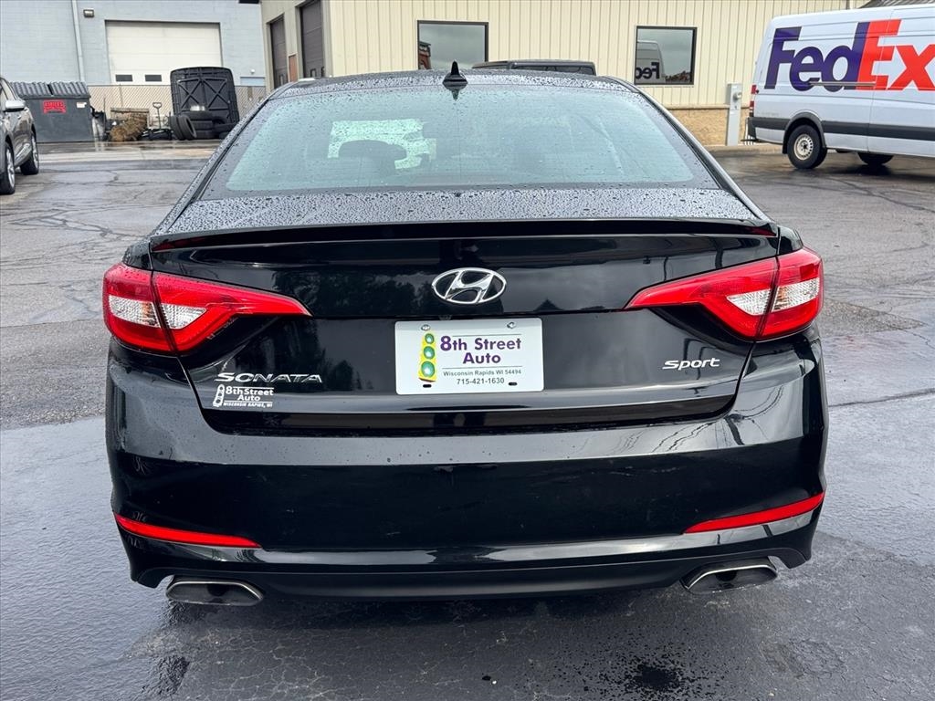 Hyundai Sonata Sport 2.4L 2017 Hyundai Sonata Sport 2.4L 2017