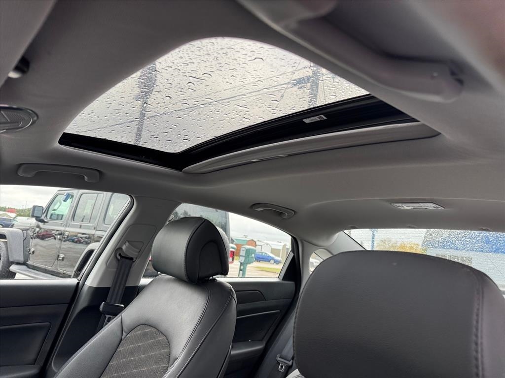 Hyundai Sonata Sport 2.4L 2017 Hyundai Sonata Sport 2.4L 2017